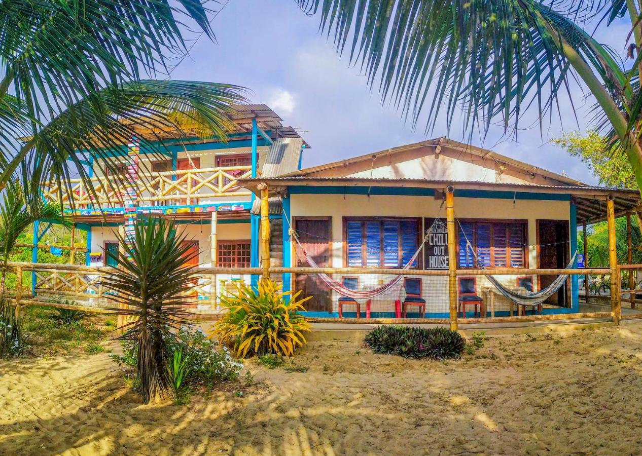 Montanita Chill Out House Hostel Exterior photo